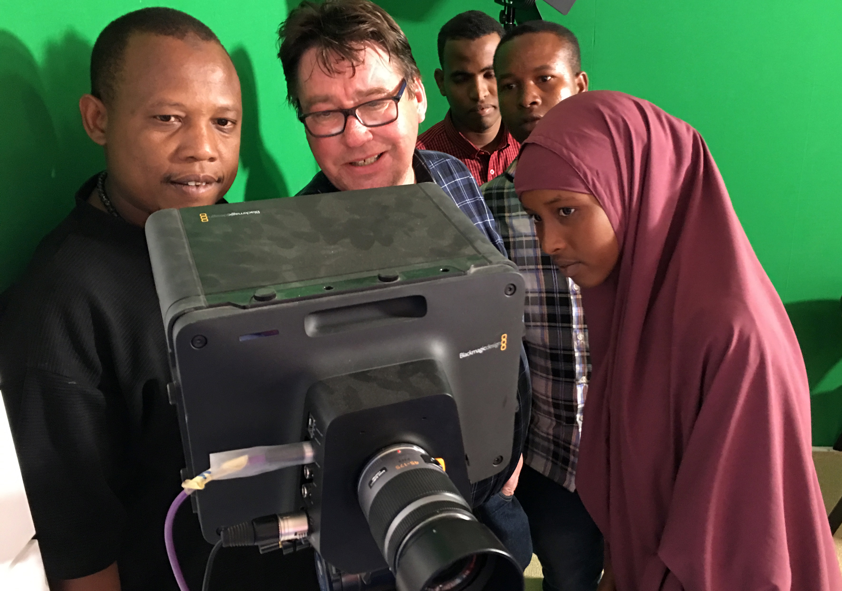 Kameran käytön opettelua Somaliassa