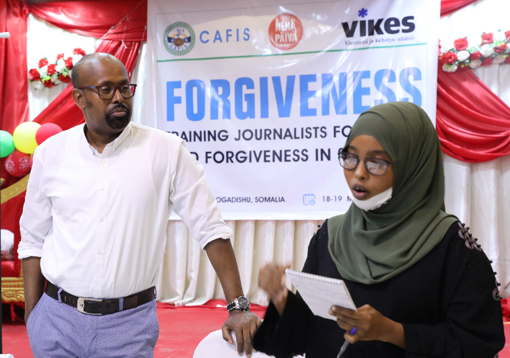 Somalian toimittajille koulutus rauhasta ja anteeksiannosta