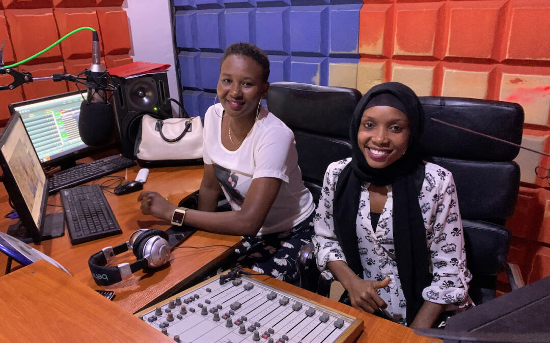 Naistoimittajat Nepalissa ja Tansaniassa tekivät tutkivia juttuja ja yhteiskunnallisia reportaaseja